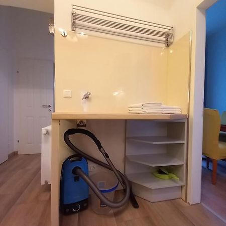 Altbauwohnung Neu Saniert - Fuer Familien Geeignet Wiedeń Zewnętrze zdjęcie