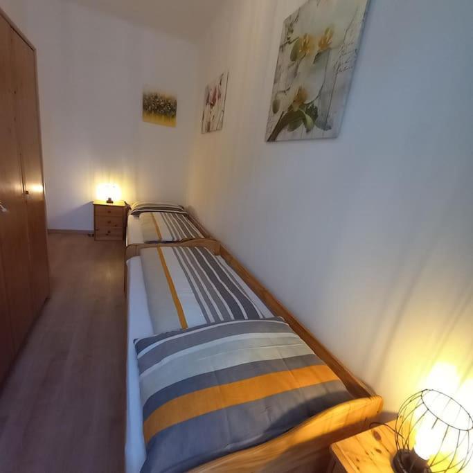 Altbauwohnung Neu Saniert - Fuer Familien Geeignet Wiedeń Zewnętrze zdjęcie